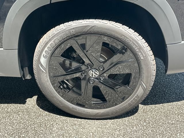 New 2026 Black Volkswagen 1.5T SE Black image 19