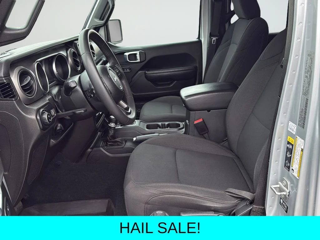 Used 2023 Silver Jeep Sport S image 10