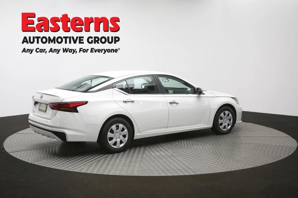 Used 2024 White Nissan 2.5 S image 40