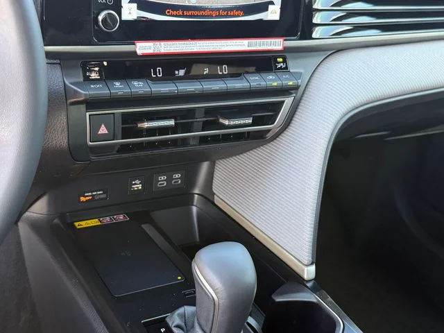 Used 2026 Ice Toyota SE image 19