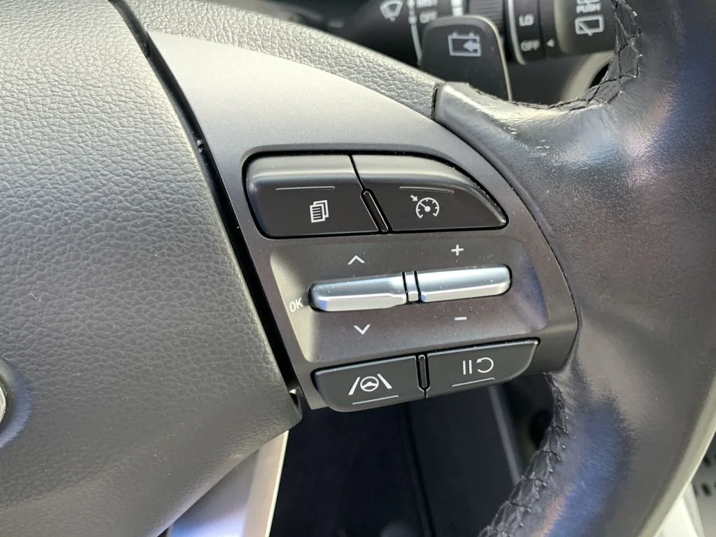 Certified Used 2023 Lunar White Hyundai SEL image 24