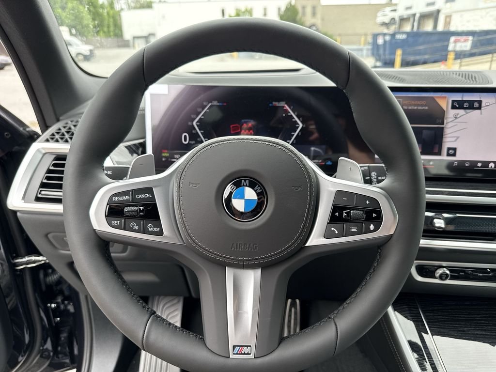 New 2026 Carbon Black Metallic BMW xDrive40i image 14