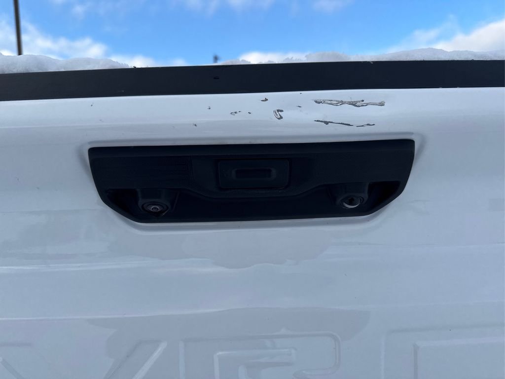 Used 2024 Summit White Chevrolet LT image 25