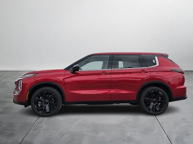New 2026 Red Mitsubishi LE 1.5T 2WD image 3