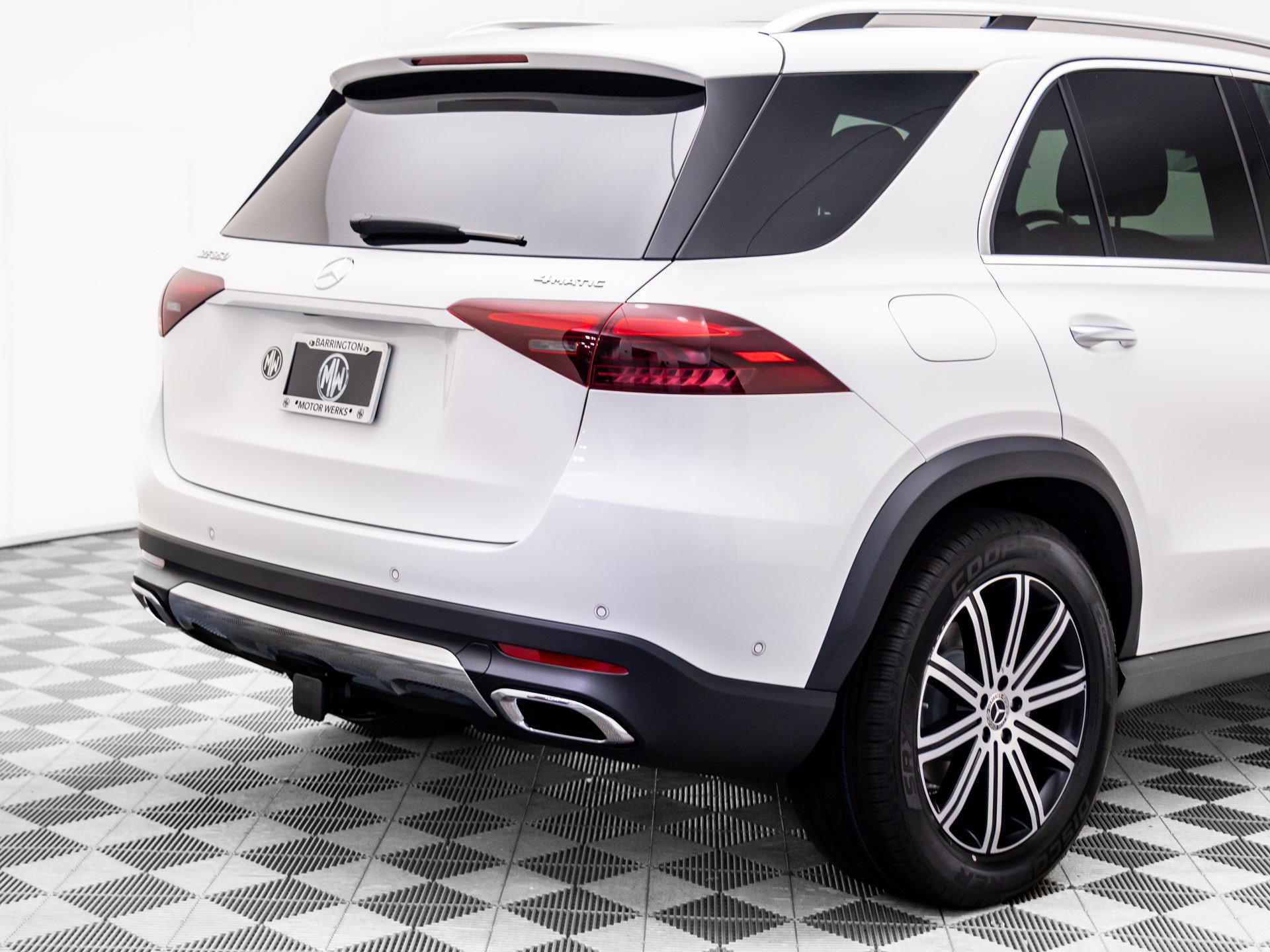 New 2026 White Mercedes-Benz GLE 350 image 33