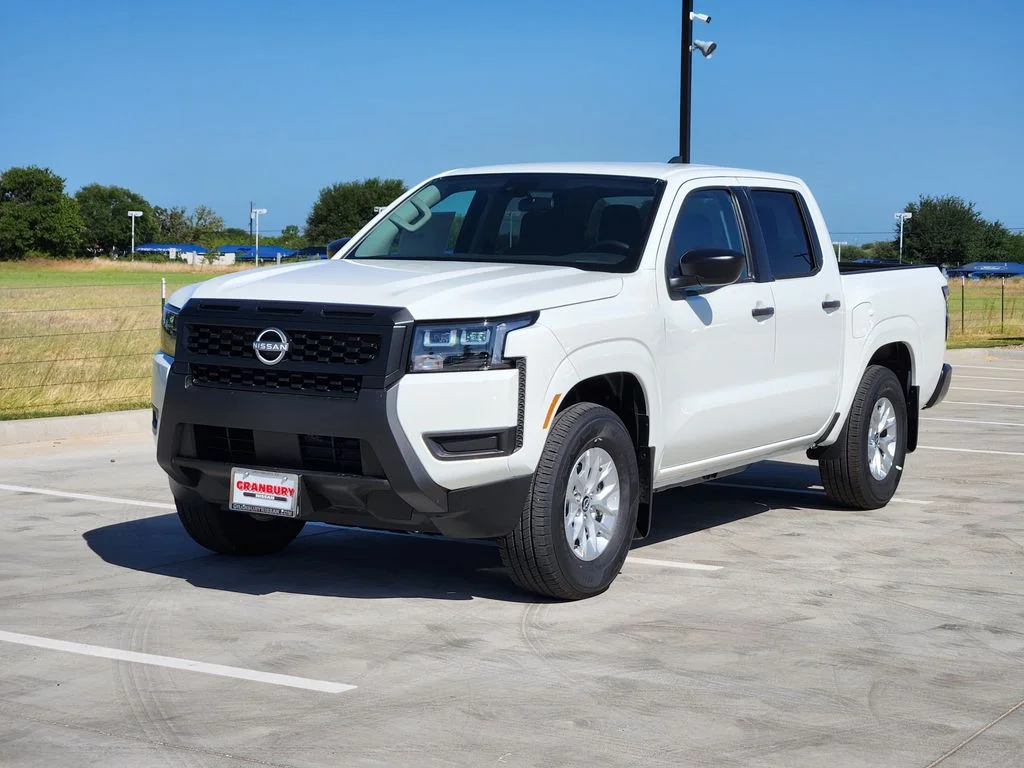 New 2026 Glacier White Nissan Crew Cab S image 2