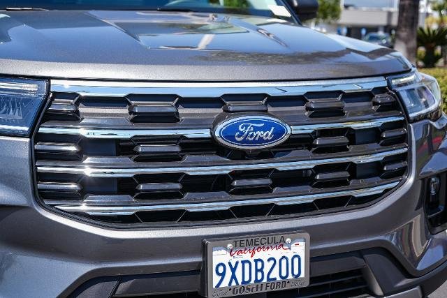 Used 2026 Gray Metallic Ford  image 5