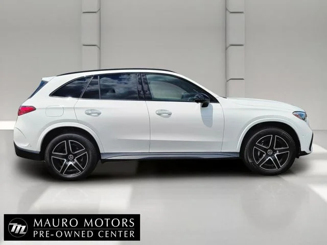 Used 2023 White Mercedes-Benz GLC 300 image 2