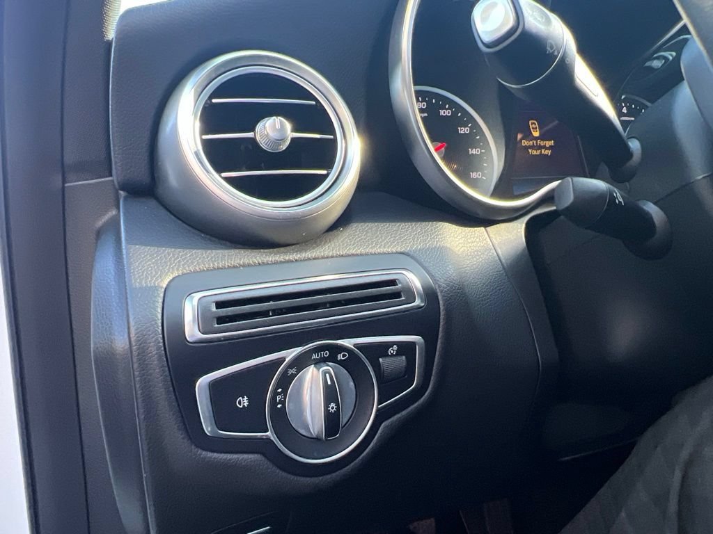 Used 2019 White Mercedes-Benz C 300 image 14