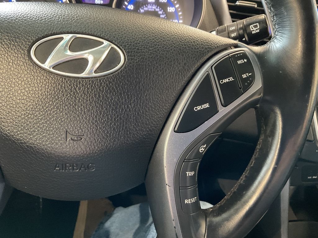 Used 2013 Gray Hyundai Base w/Blue image 17