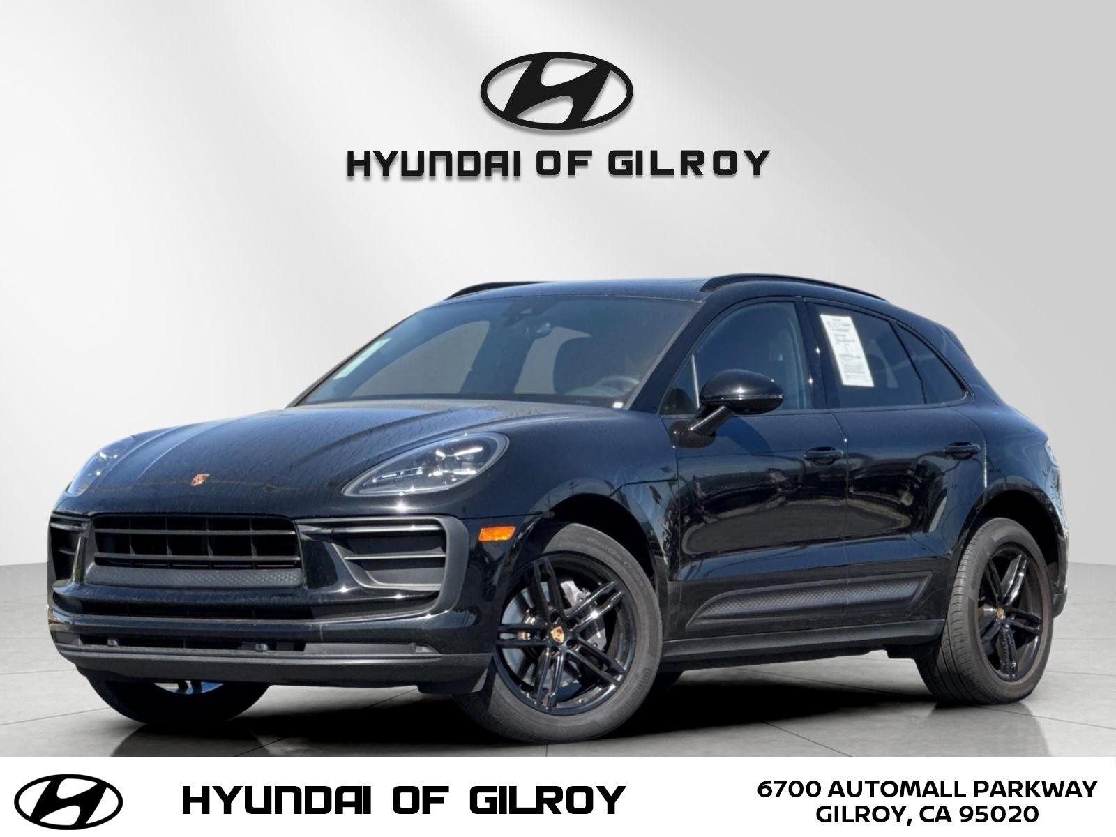 2022 Porsche Macan Base