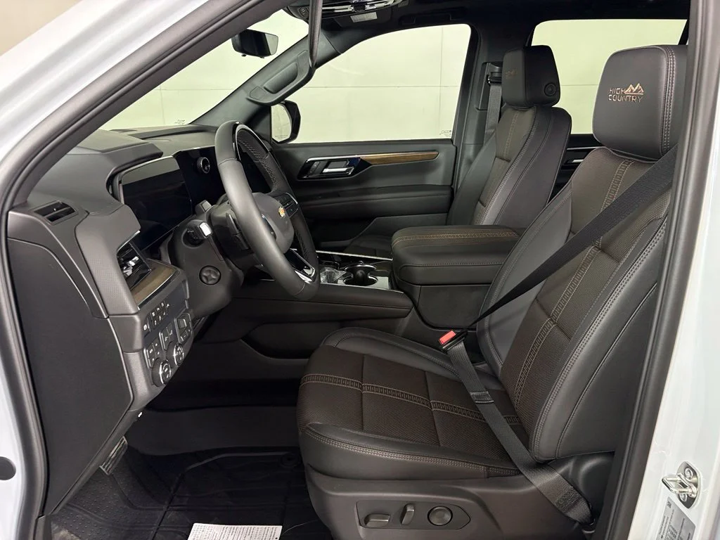 New 2026 Polar White Tricoat Chevrolet High Country image 21