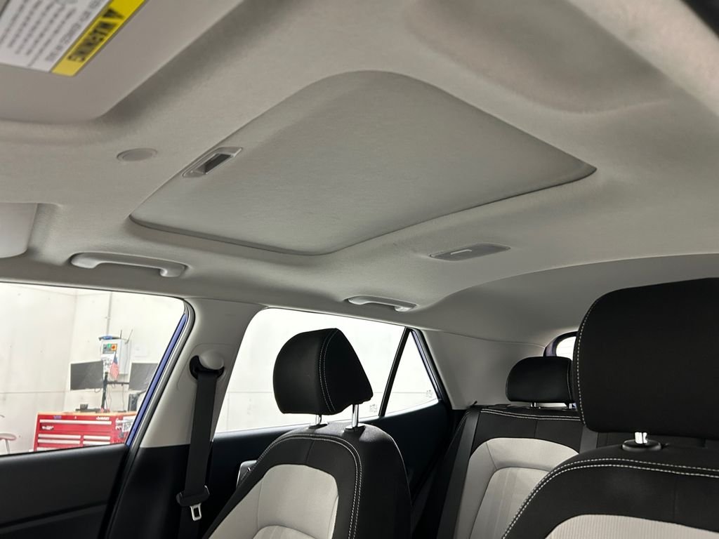 Used 2024 Blue Hyundai SEL image 25