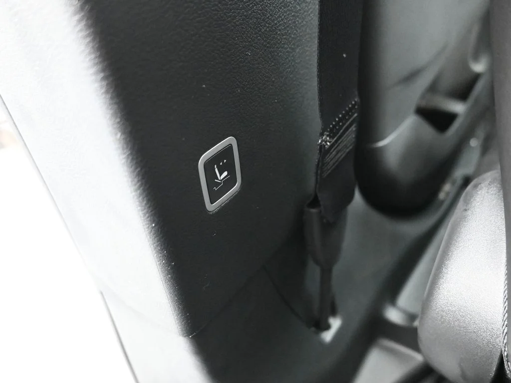 2026 Chrysler Pacifica Select - Photo 19