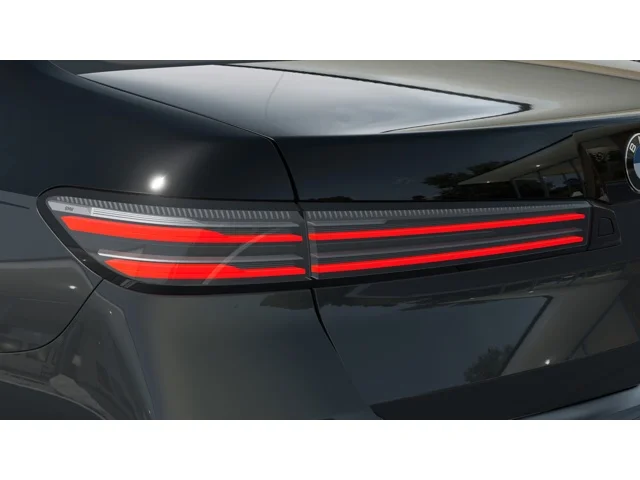 New 2027 BMW Individual Two-Tone Dravit Grey Metallic with Black Sapphire Metallic BMW 740 image 8
