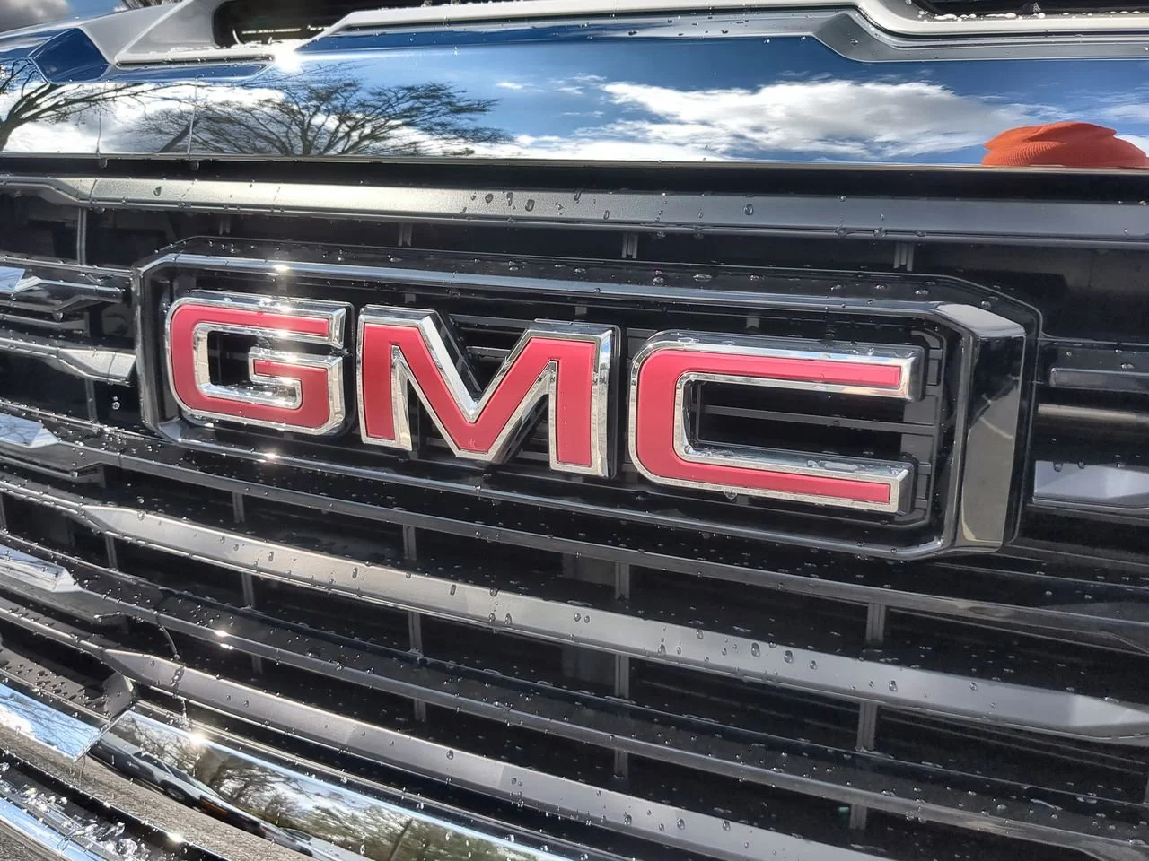 New 2026 Summit White GMC Pro image 27