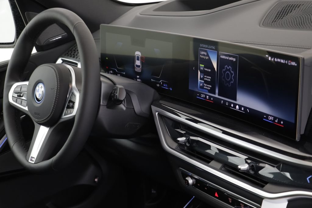 New 2026 Alpine White BMW xDrive50e image 22