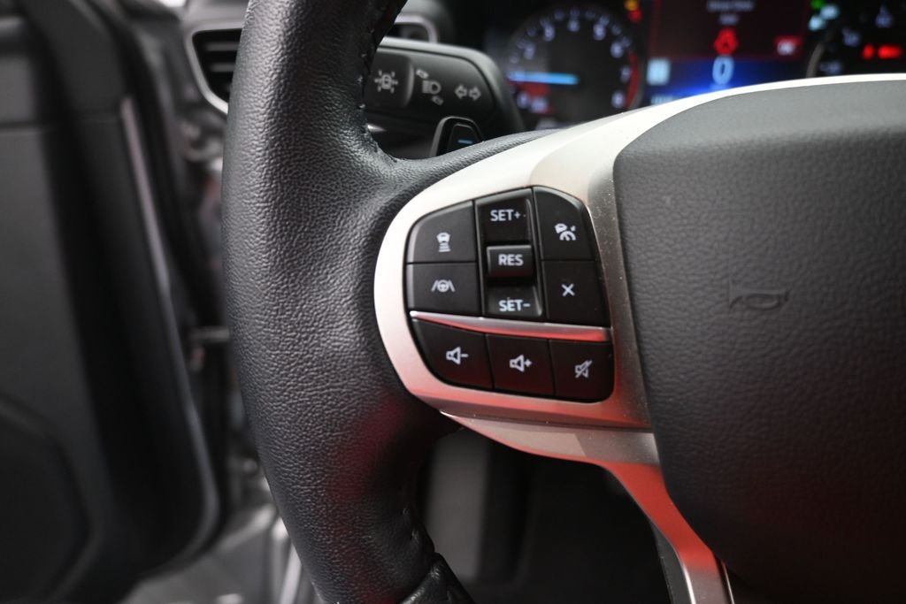 Used 2021 Silver Ford Limited image 7