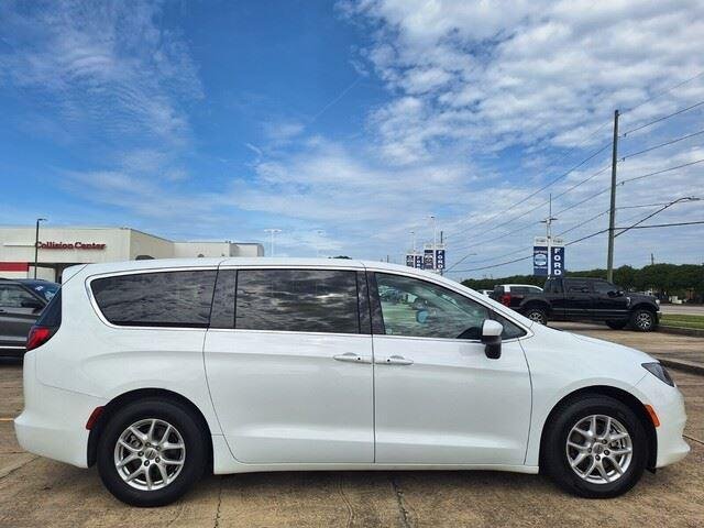 Used 2023 Bright White Clearcoat Chrysler LX image 6