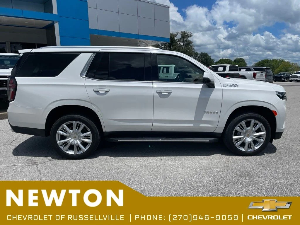 Used 2024 Pearl Chevrolet High Country image 52