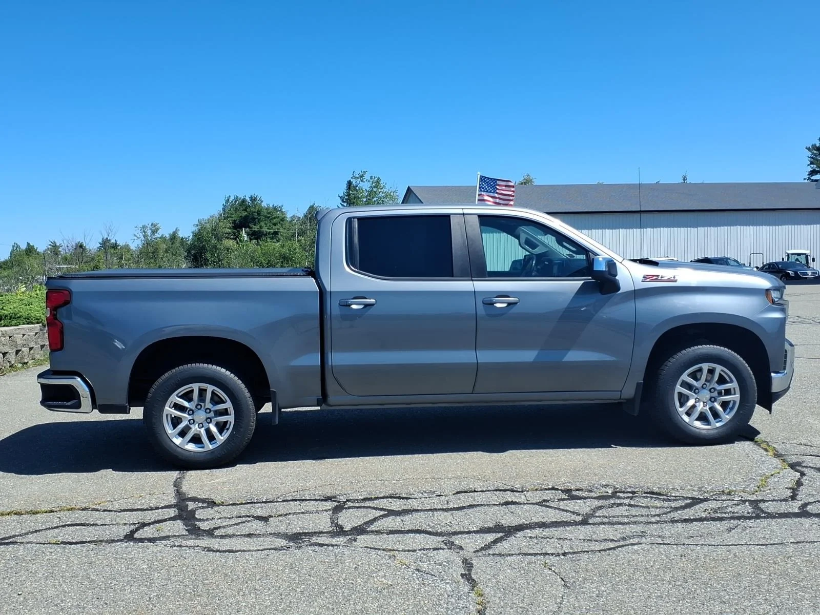 Used 2019 Steel Metallic Chevrolet LT image 4