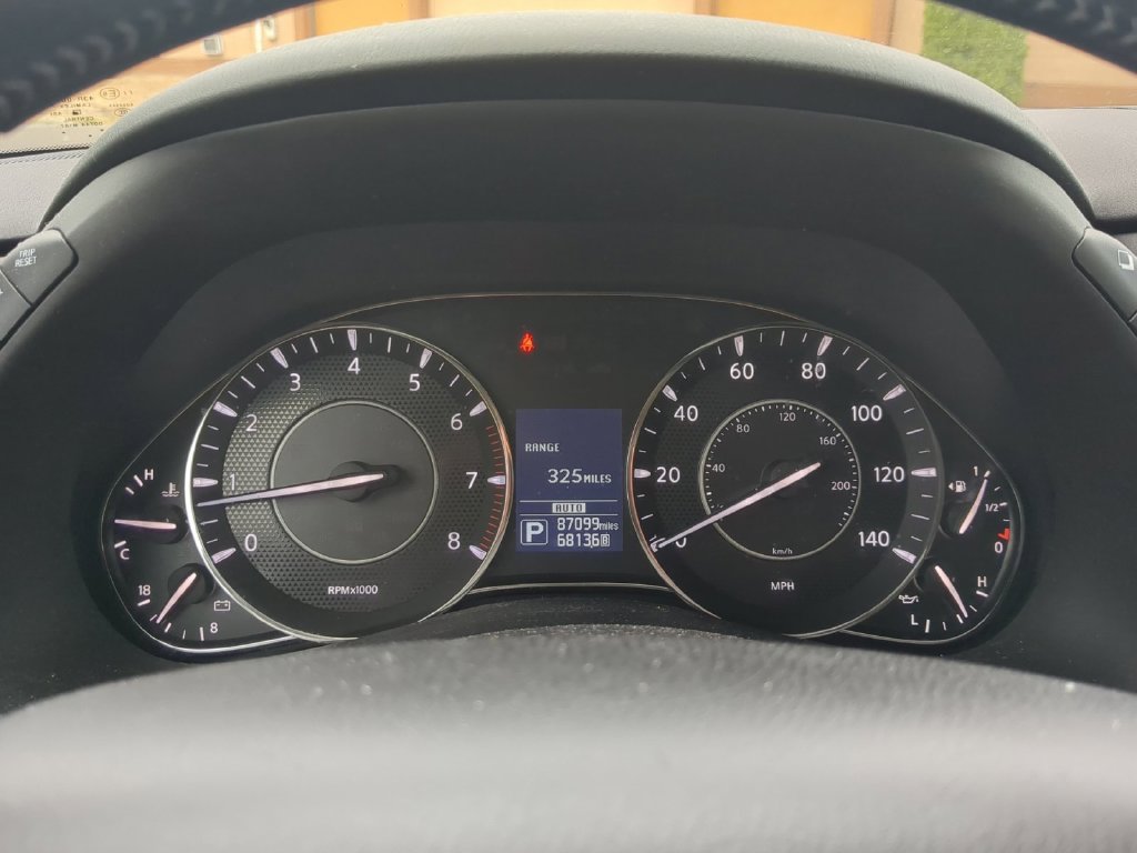 Used 2019 Silver Nissan SL image 16