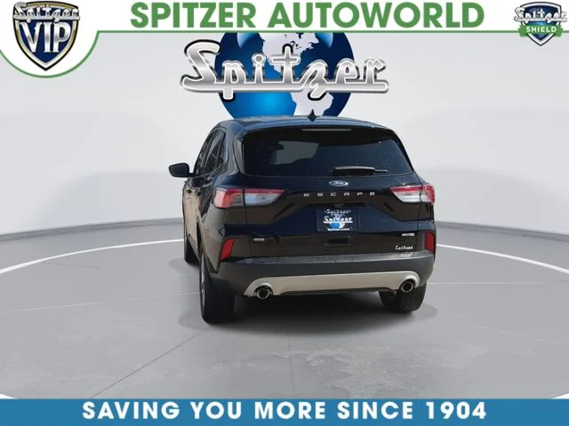 Used 2022 Black Ford SE image 8