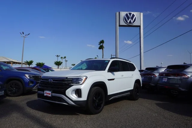 New 2026 Opal White Pearl Volkswagen 2.0T Peak Edition image 1