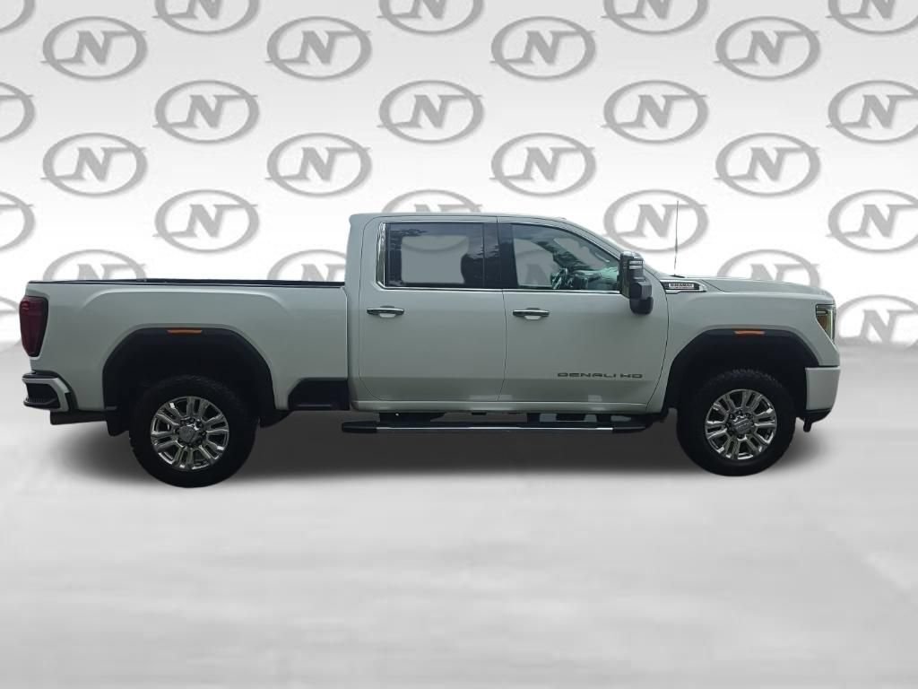Used 2022 SUMMIT WHITE GMC Denali image 13