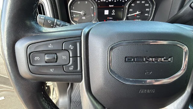 Used 2022 FOREST METALLIC GMC Denali image 19