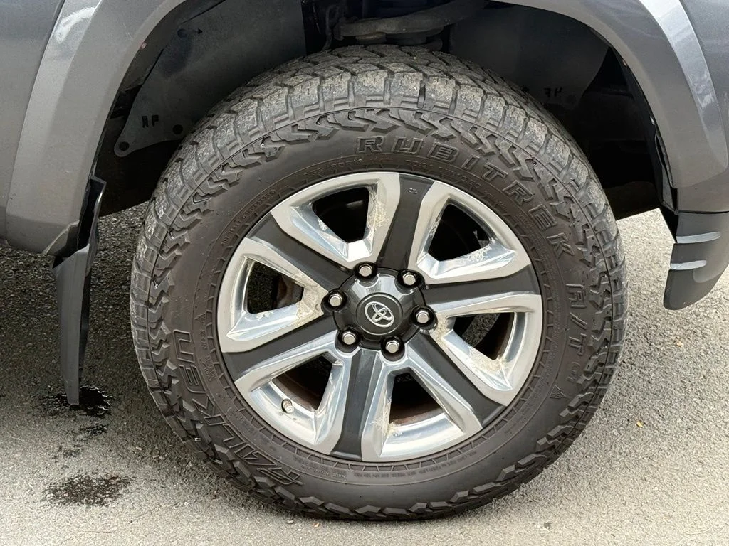 Used 2018 Magnetic Gray Metallic Toyota Limited image 6