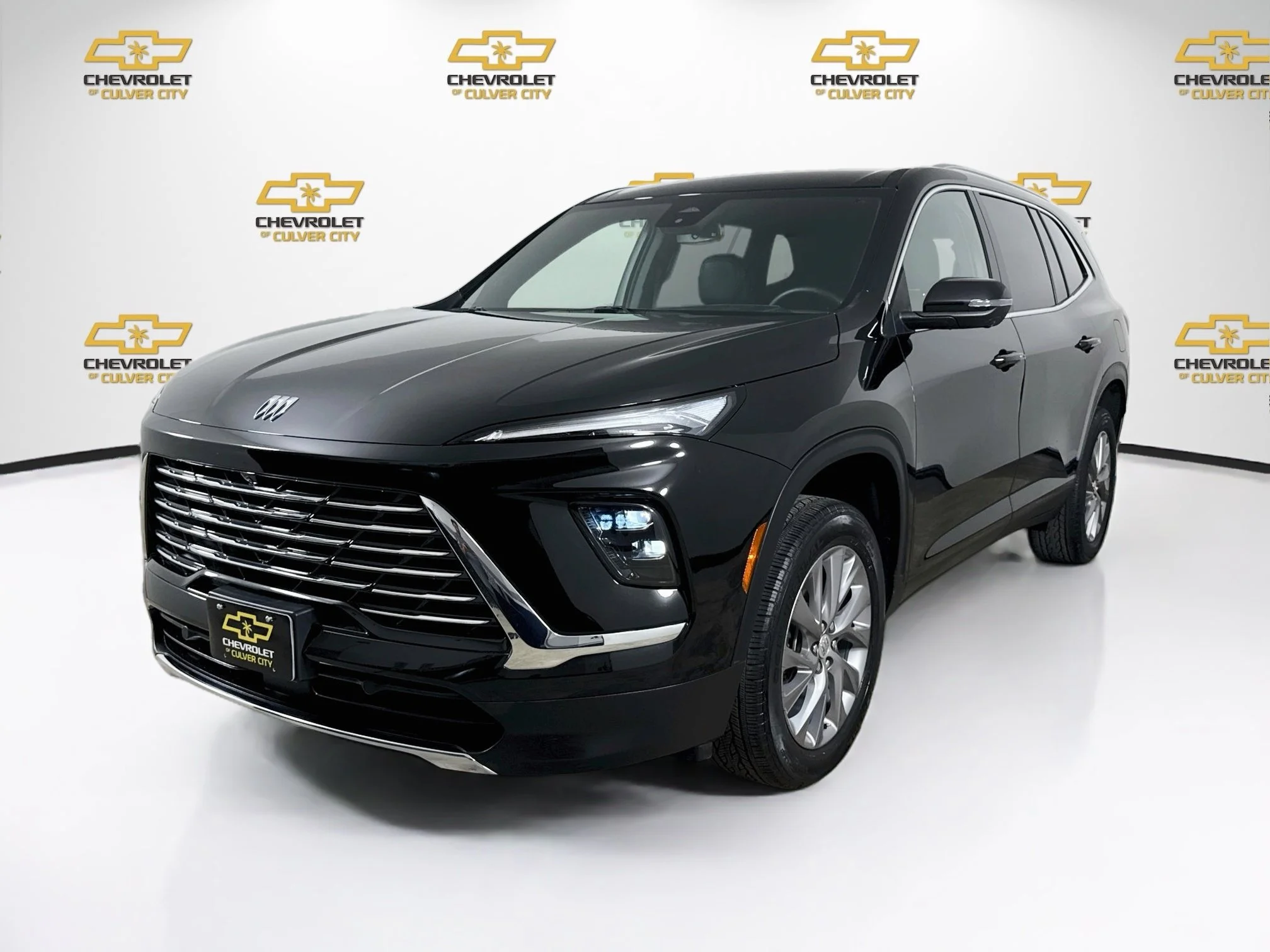 Used 2025 Ebony Twilight Metallic Buick Preferred image 3