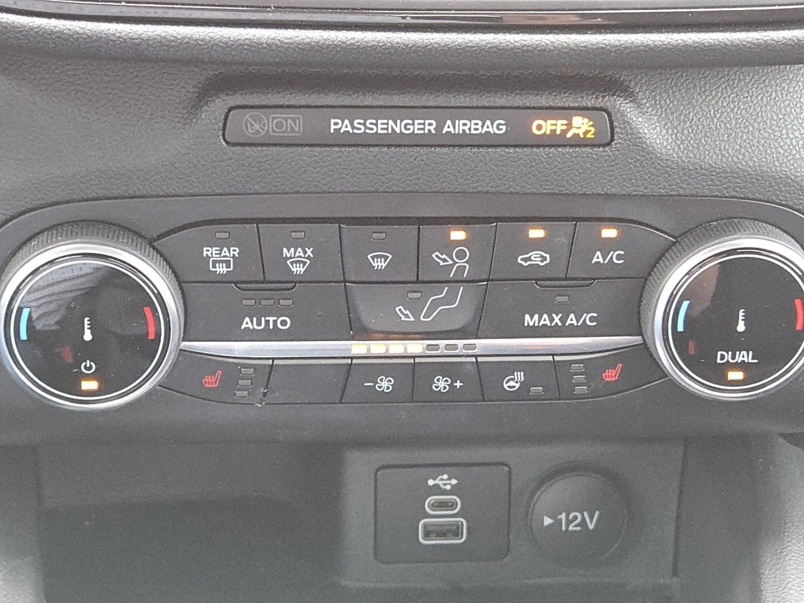 2024 Ford Escape ST-Line - Photo 33