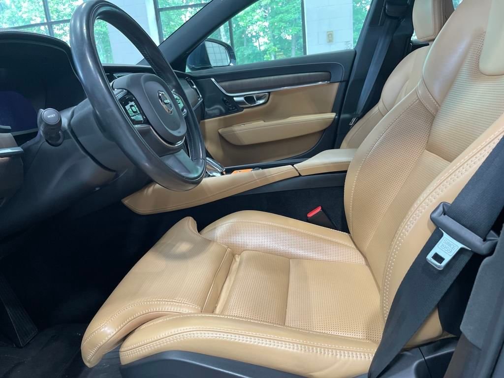 2022 Volvo S90 Inscription photo 2