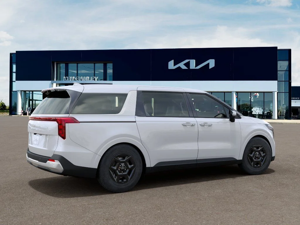 New 2026 Snow White Pearl Kia LXS image 6
