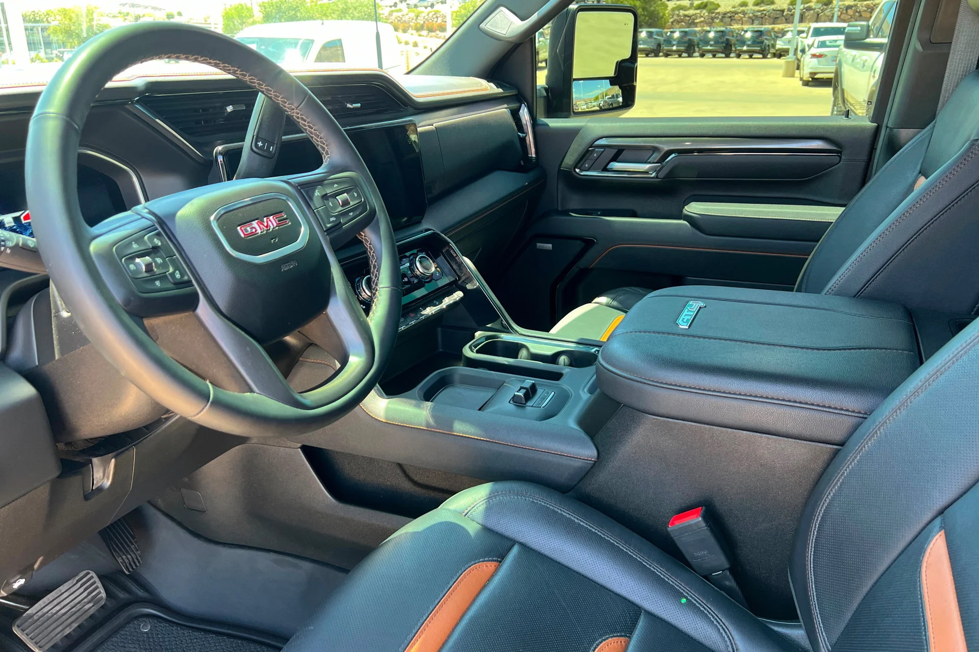 Used 2025 Onyx Black GMC AT4 image 15