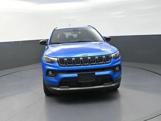 New 2026 Hydro Blue Pearlcoat Jeep Latitude image 4