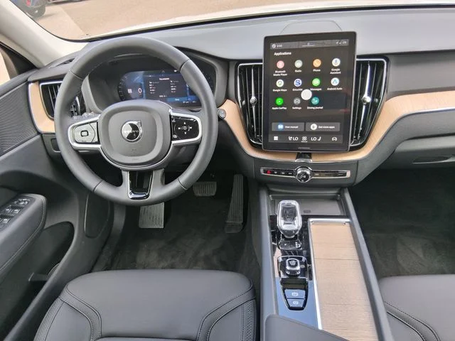 New 2026 Crystal White Volvo Plus image 10