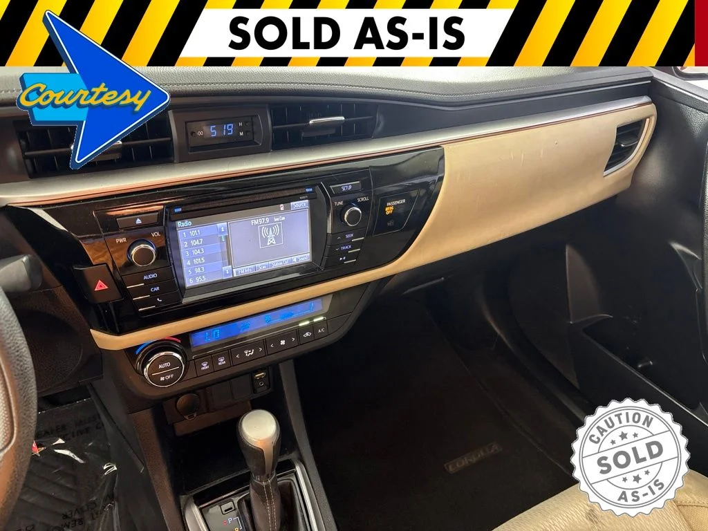 Used 2016 Red Toyota LE image 27