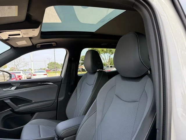 2026 Volkswagen Tiguan SE R-LINE BLACK - Photo 18