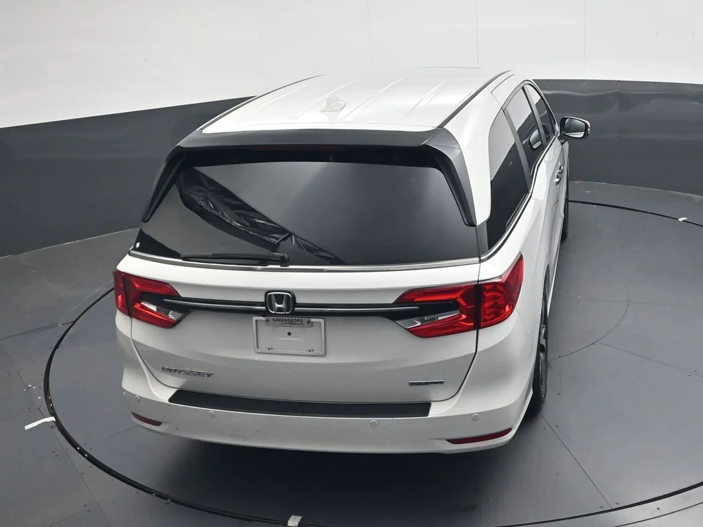 Used 2023  Honda Touring image 35
