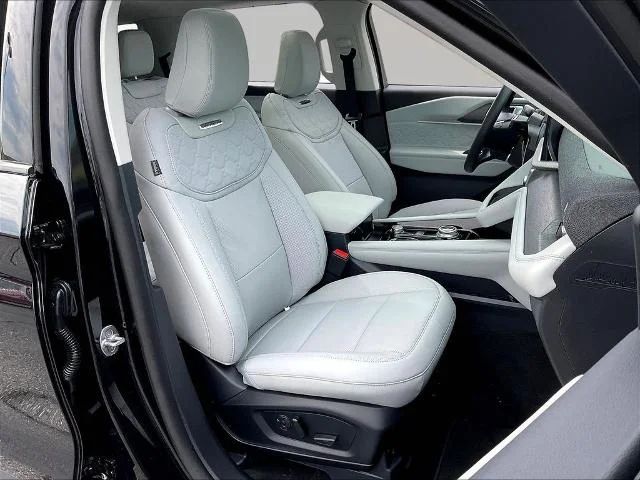 New 2026 Agate Black Metallic Ford Platinum™ image 47