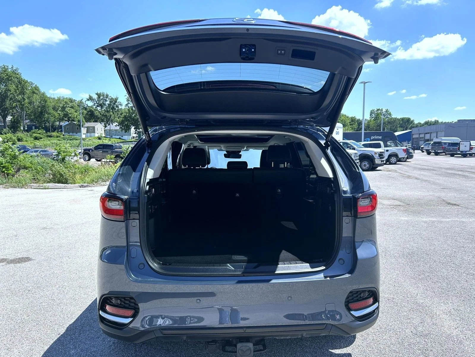 Used 2025 Gray Mazda Premium image 21