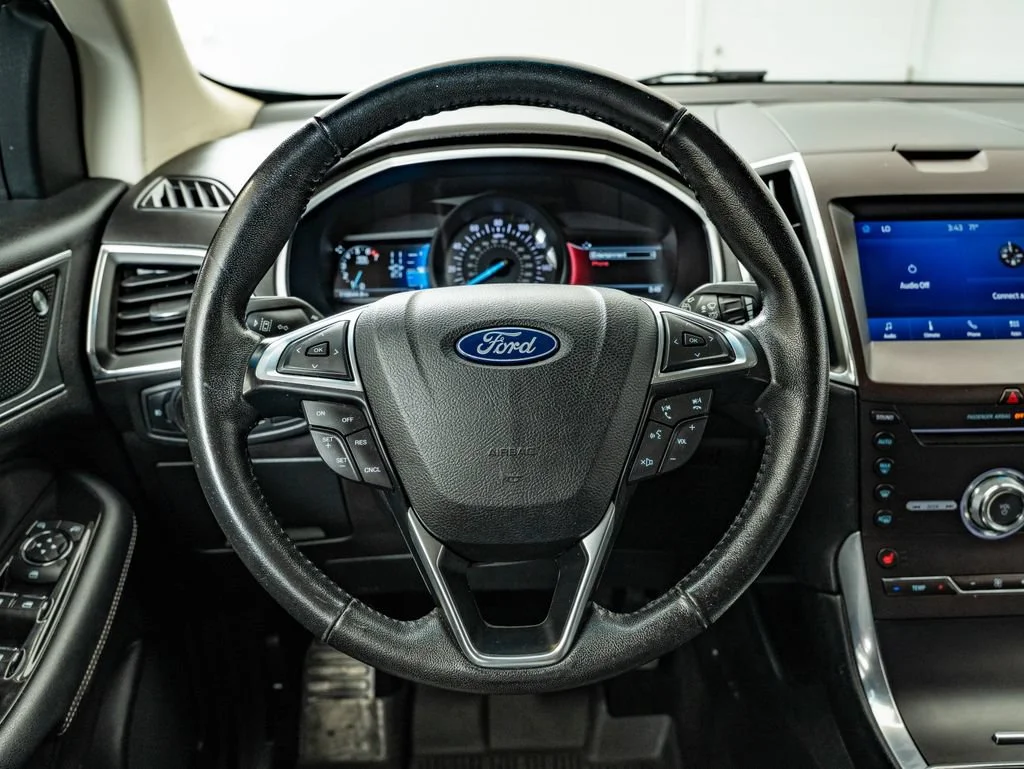Used 2019 Agate Black Metallic Ford Titanium image 40