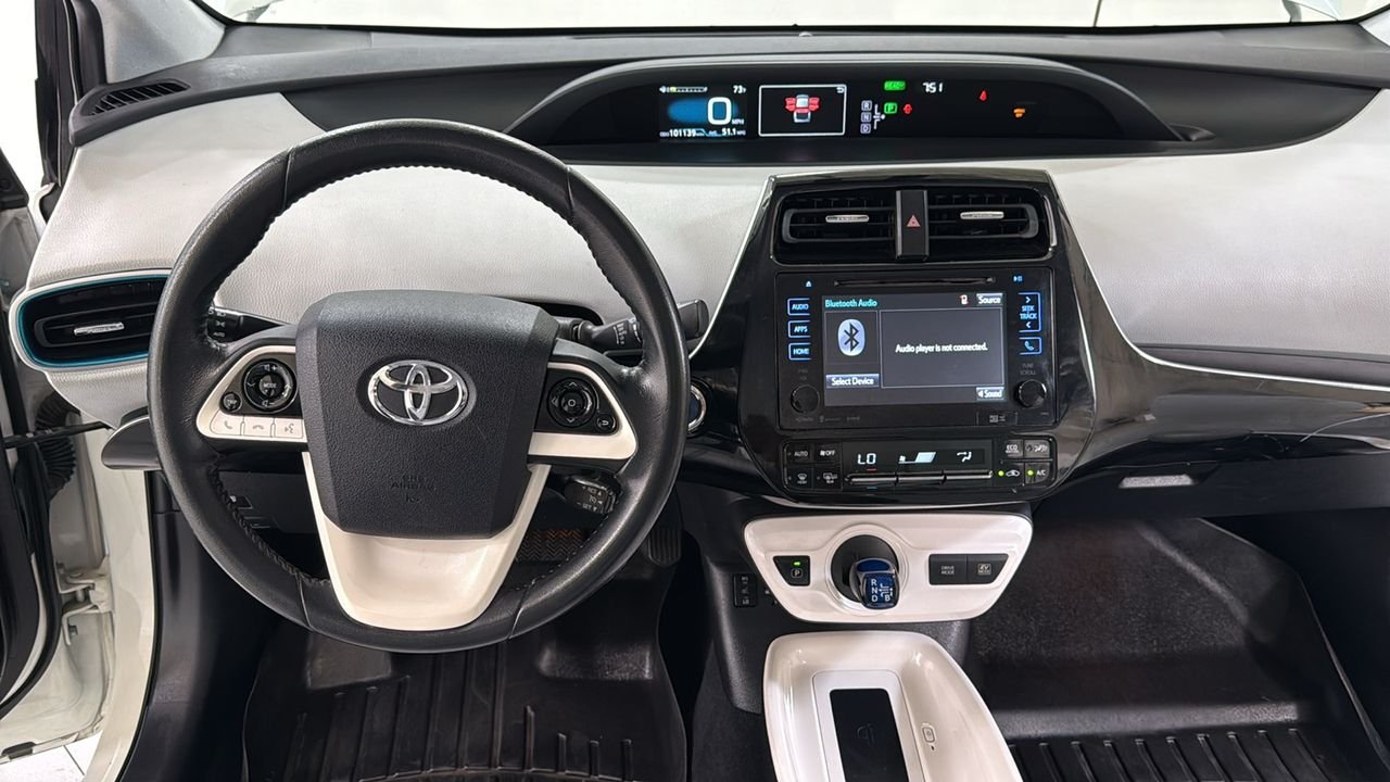 Used 2016 White Toyota Four image 9