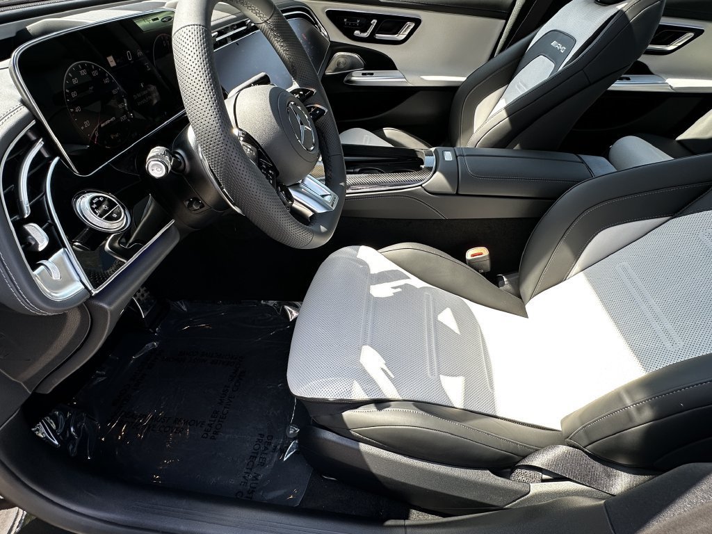 New 2027 Graphite Grey Metallic Mercedes-Benz AMG® E 53 E image 49