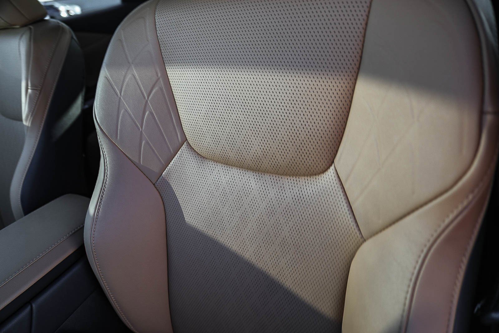 Certified Used 2024 Iridium Lexus 350h Premium Plus image 23