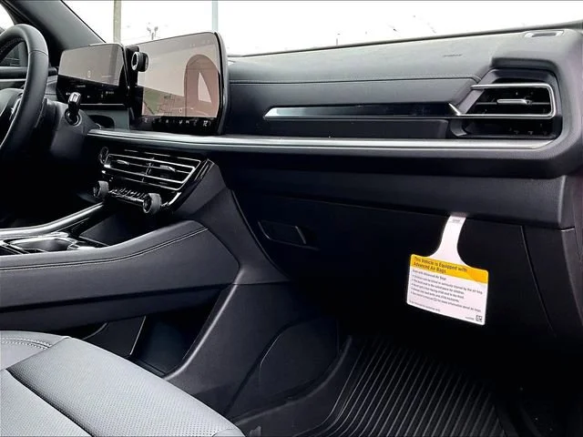 2026 Chevrolet Traverse LT - Photo 9