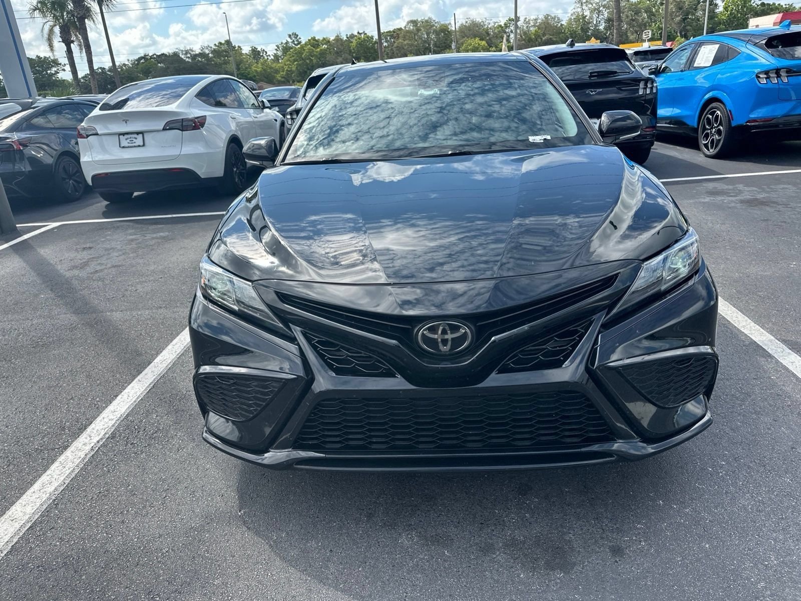 Used 2023 Midnight Black Metallic Toyota SE image 4