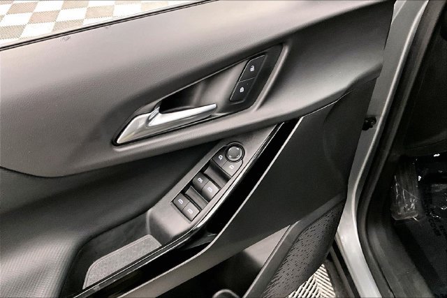 Used 2025 Sterling Gray Metallic Chevrolet LT image 31